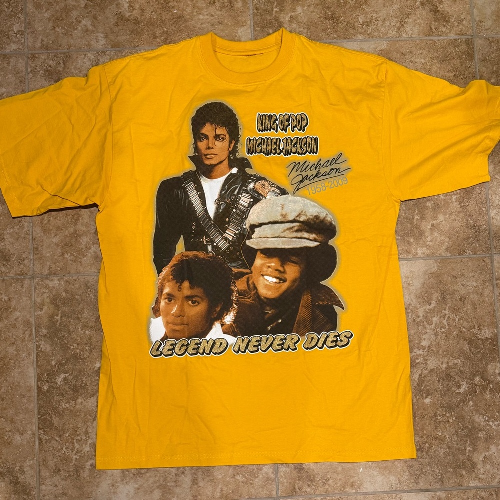 Michael Jackson King of pop Graphic Tee